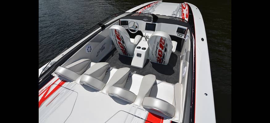 875x400_fit_boatcustoms_skater308_0615d