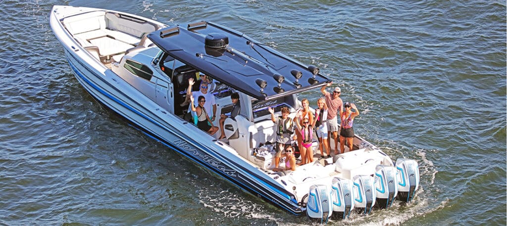 Fort Myers Offshore Returns To Its Roots For Season-Opener